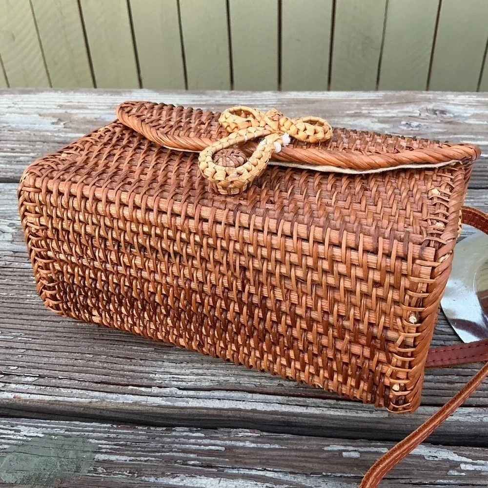 Vintage Brown Woven Crossbody Leather Strap Bag